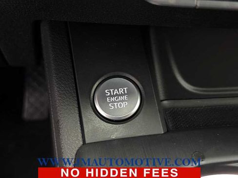 Used 2017 Audi A4 2.0T Premium image 45