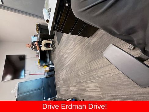 Used 2023 Toyota Highlander L FWD image 37