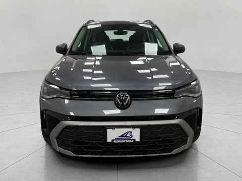Used 2025 Volkswagen Taos S AWD/4WD image 39