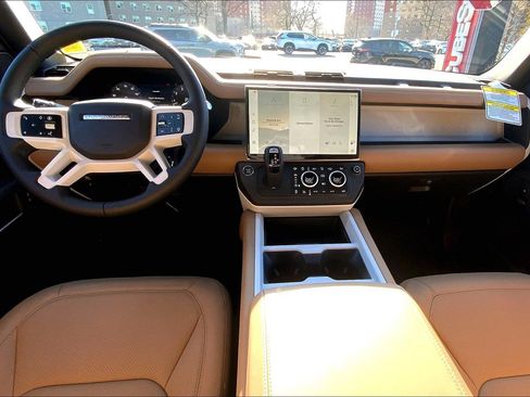 New 2026 Land Rover Defender 110 X-Dynamic SE image 5