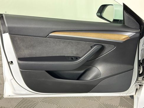 Used 2021 Tesla Model 3 Standard Range Plus image 38