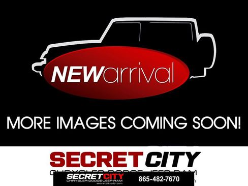 Used 2018 Jeep Wrangler Unlimited Sahara AWD/4WD image 12