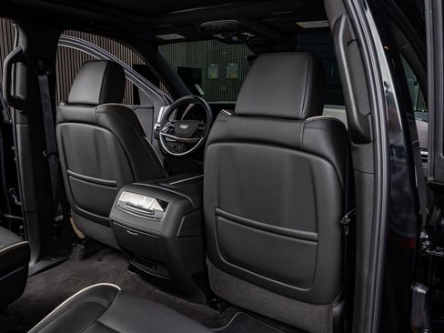 Used 2026 Cadillac Escalade ESV Sport w/ LPO, ONYX Package image 31