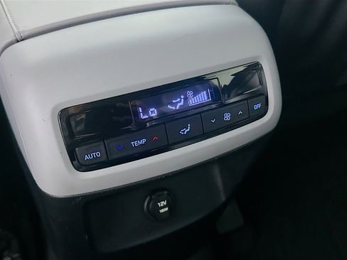 Used 2025 Hyundai Palisade SEL image 27