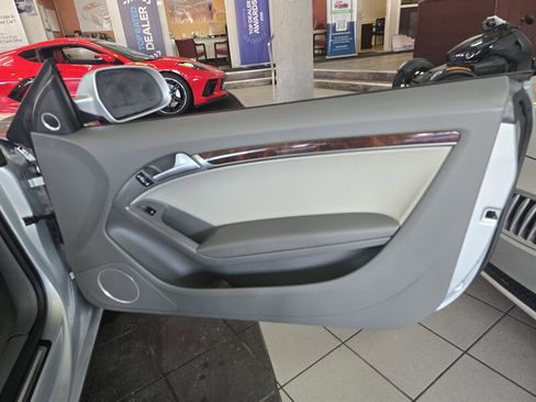 Used 2011 Audi A5 2.0T Premium Plus image 11