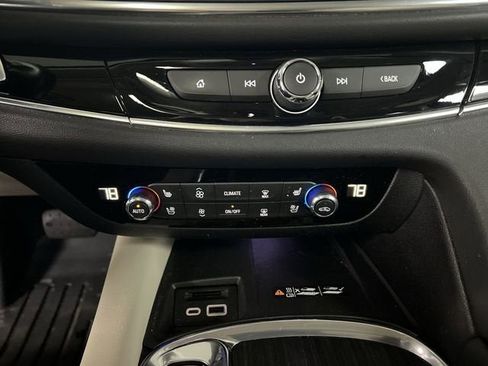 Certified 2022 Buick Enclave Avenir w/ Trailering Package, 5000 lbs. image 18