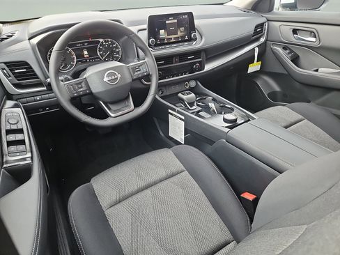 New 2026 Nissan Rogue SV image 7