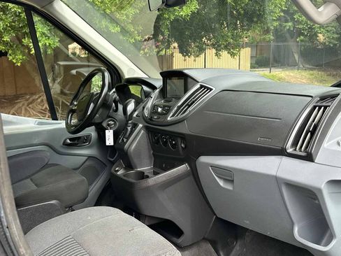 Used 2017 Ford Transit 350 XLT RWD image 10