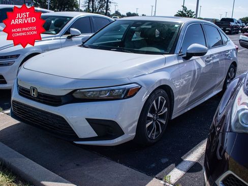 Used 2023 Honda Civic EX image 1