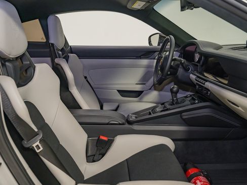 Used 2023 Porsche 911 GT3 RWD image 25