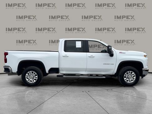 Used 2025 Chevrolet Silverado 2500 LT AWD/4WD image 6