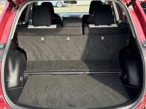 Used 2018 Toyota RAV4 XLE image 10