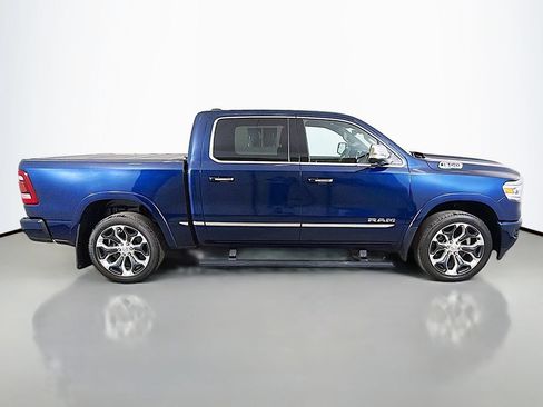 Used 2022 RAM 1500 Limited w/ Body-Colour Bumper Group AWD/4WD image 17
