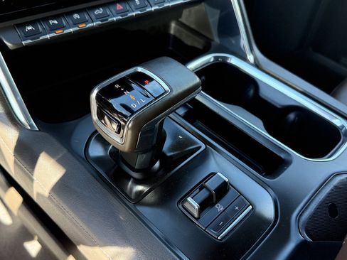 Used 2023 GMC Sierra 1500 Denali image 12