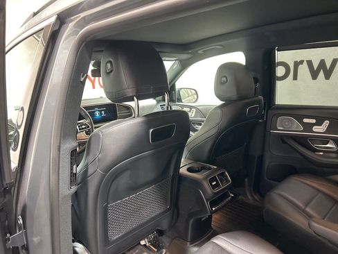 Used 2020 Mercedes-Benz GLS 450 4MATIC image 25