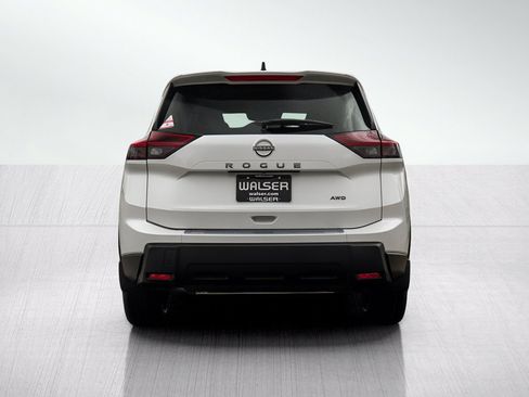 New 2026 Nissan Rogue SV w/ Cold Weather Package AWD/4WD image 5