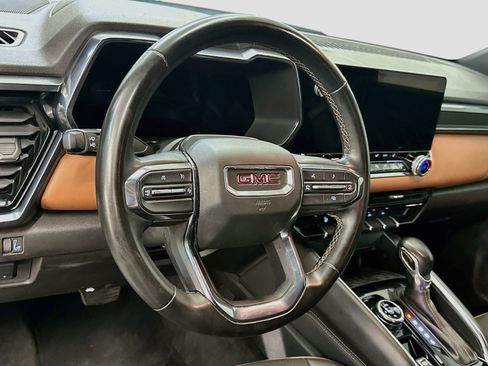 Used 2024 GMC Canyon AT4 AWD/4WD image 18