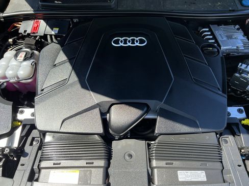 Certified 2023 Audi Q8 Premium Plus w/ Premium Plus Package AWD/4WD image 36