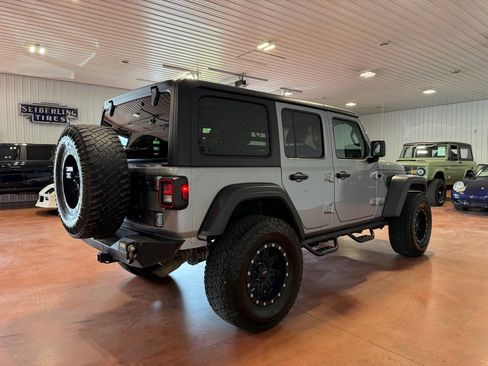 Used 2020 Jeep Wrangler Unlimited Sport AWD/4WD image 9
