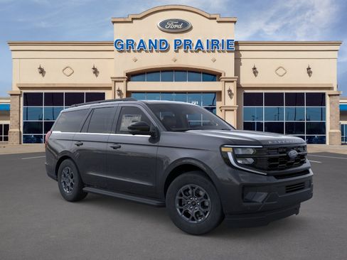New 2026 Ford Expedition Active RWD image 36
