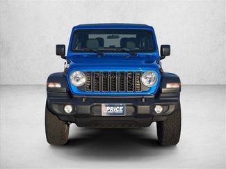 Used 2025 Jeep Wrangler Sport AWD/4WD video 2