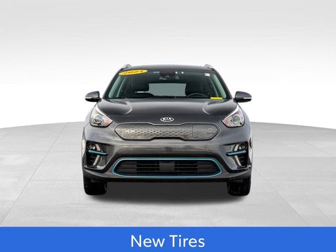 Used 2021 Kia Niro EX w/ Cold Weather Package image 2
