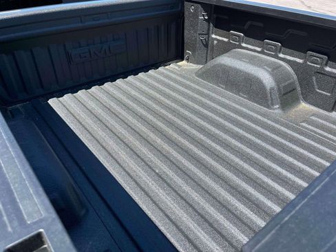 New 2026 GMC Sierra 1500 SLT w/ SLT Premium Plus Package image 11