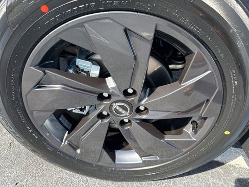 New 2026 Nissan Rogue SV image 9