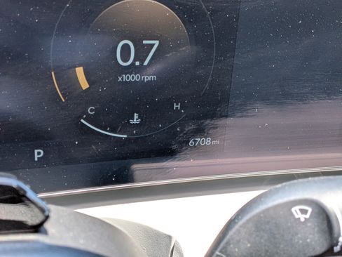 Used 2025 Hyundai Tucson SEL FWD image 29