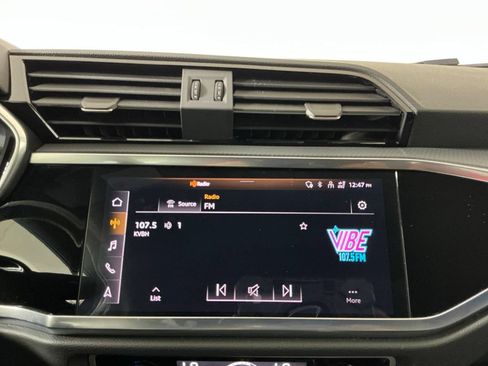 Used 2022 Audi Q3 2.0T Premium Plus AWD/4WD image 11