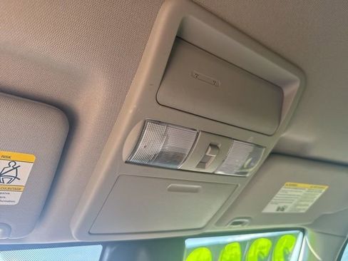Used 2022 Nissan Frontier SV RWD image 23