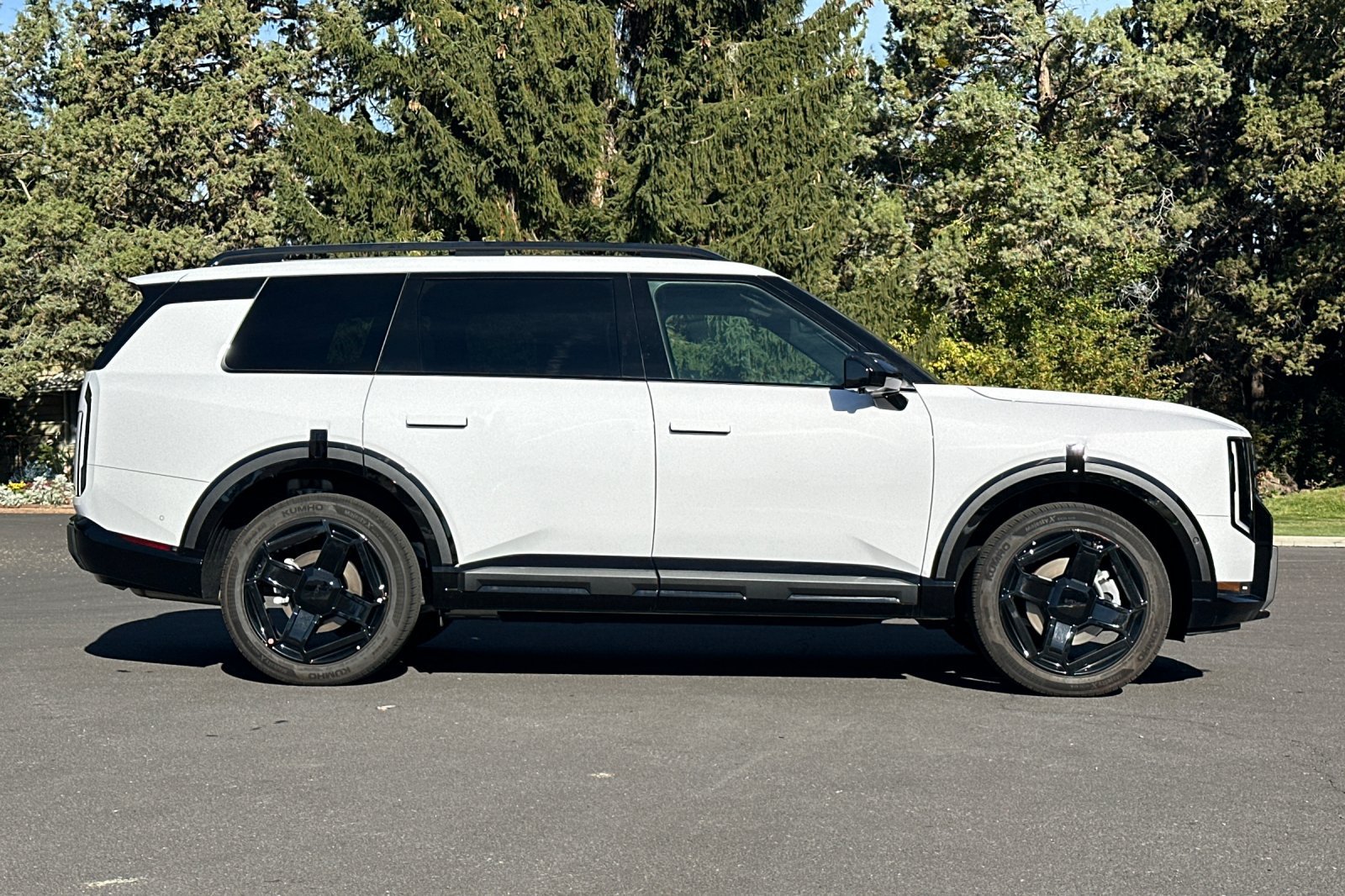 Used 2027 Kia Telluride SX Prestige X-Line w/ Towing Package AWD/4WD image 3