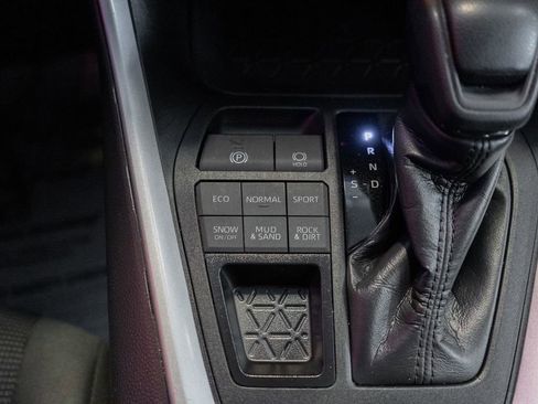 Used 2024 Toyota RAV4 LE image 25