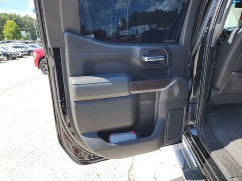 Used 2021 GMC Sierra 1500 SLT w/ SLT Premium Package AWD/4WD image 44