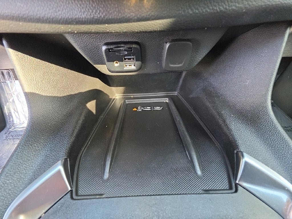 Used 2024 Chevrolet Traverse RS AWD/4WD image 18