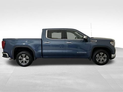 Used 2024 GMC Sierra 1500 SLT image 7
