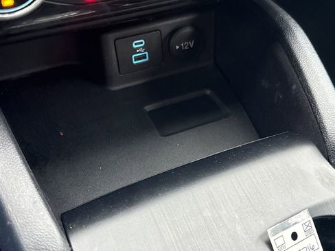 Used 2022 Ford Escape SE w/ Convenience Package image 41