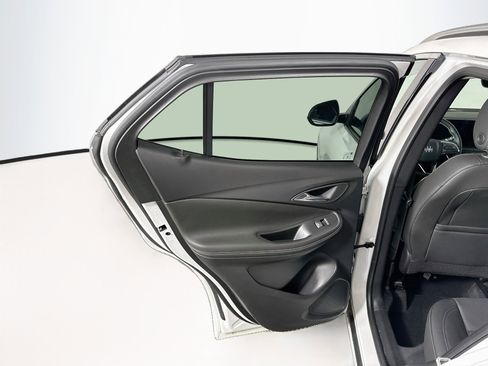 Used 2025 Buick Encore GX Avenir w/ Avenir Technology Package FWD image 26