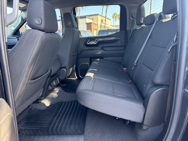 Used 2023 Chevrolet Silverado 1500 LT AWD/4WD image 25