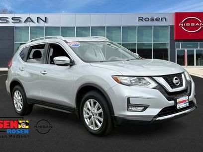 Used 2017 Nissan Rogue SV