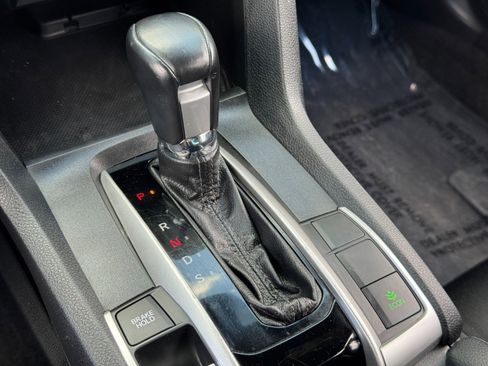 Used 2019 Honda Civic Sport image 27