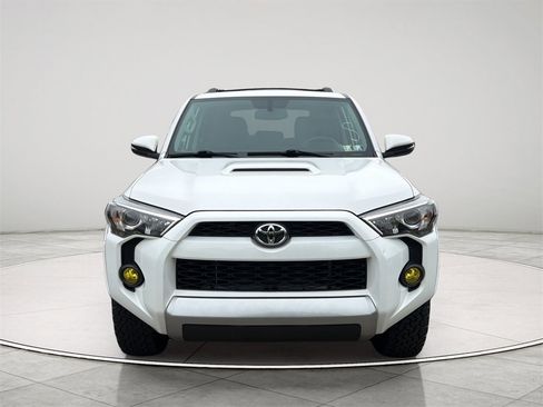 Used 2018 Toyota 4Runner TRD Off-Road Premium image 20