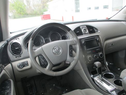 Used 2017 Buick Enclave Convenience FWD image 7