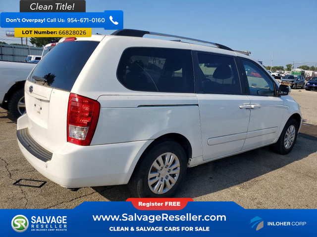 Used 2012 Kia Sedona LX FWD image 4