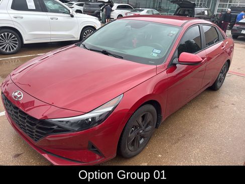 Used 2022 Hyundai Elantra SEL image 1