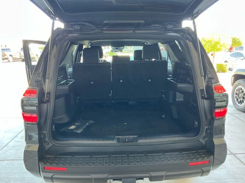 Certified 2025 Toyota 4Runner SR5 AWD/4WD image 24