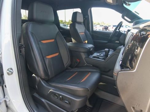 Used 2025 GMC Sierra 1500 AT4 w/ AT4 Premium Package image 24