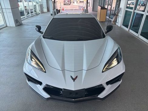 Used 2022 Chevrolet Corvette Stingray Preferred Cpe w/ Z51 Performance Package RWD image 4