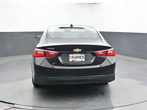 Used 2017 Chevrolet Malibu LS FWD image 7