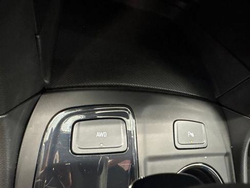Used 2024 Chevrolet Equinox RS AWD/4WD image 11